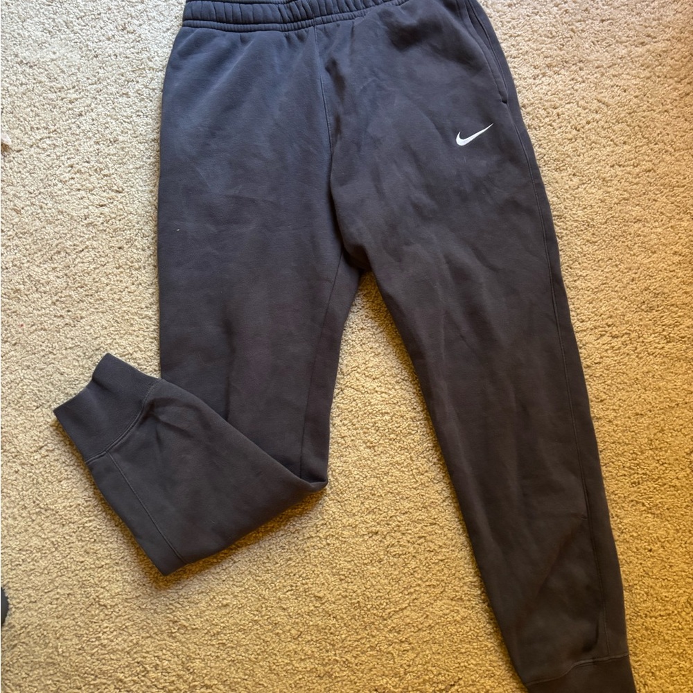 Nike Men's Dark Gray Sweatpants